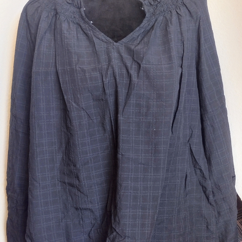 Old Navy Black Long Sleeve Blouse